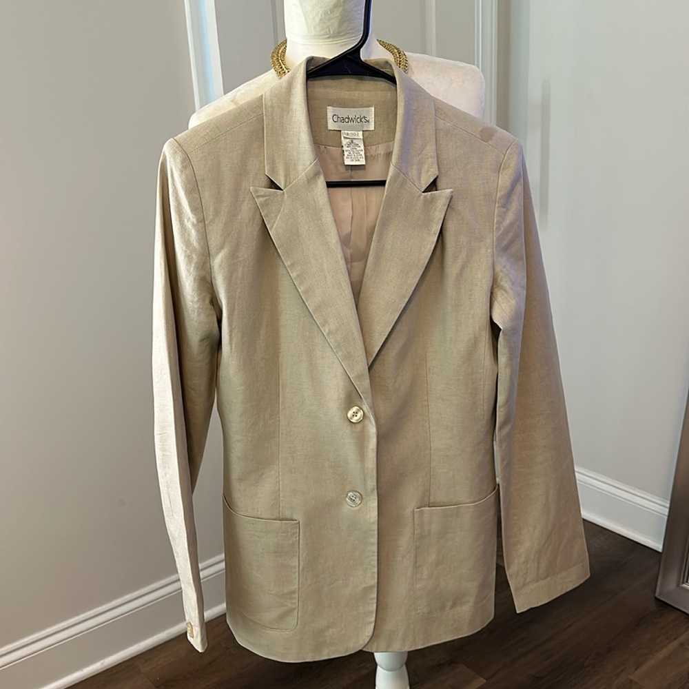 Chadwick’s nude blazer size 6. In great condition. - Picture 3 of 12
